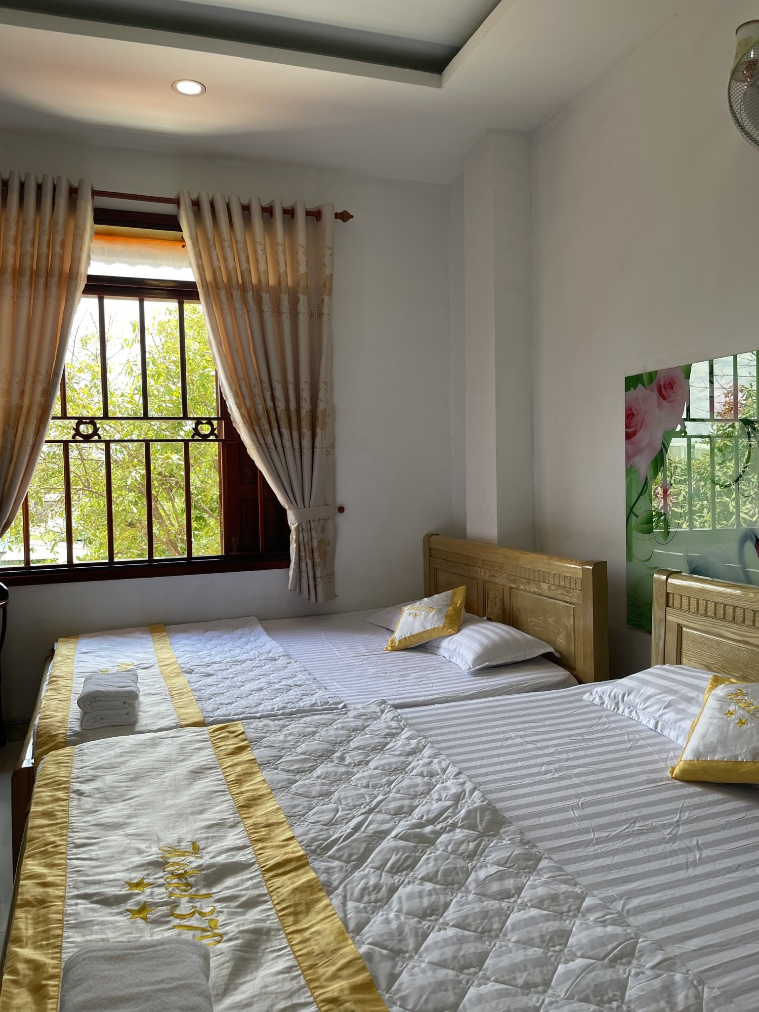 PHÒNG ĐÔI THEO GIỜ