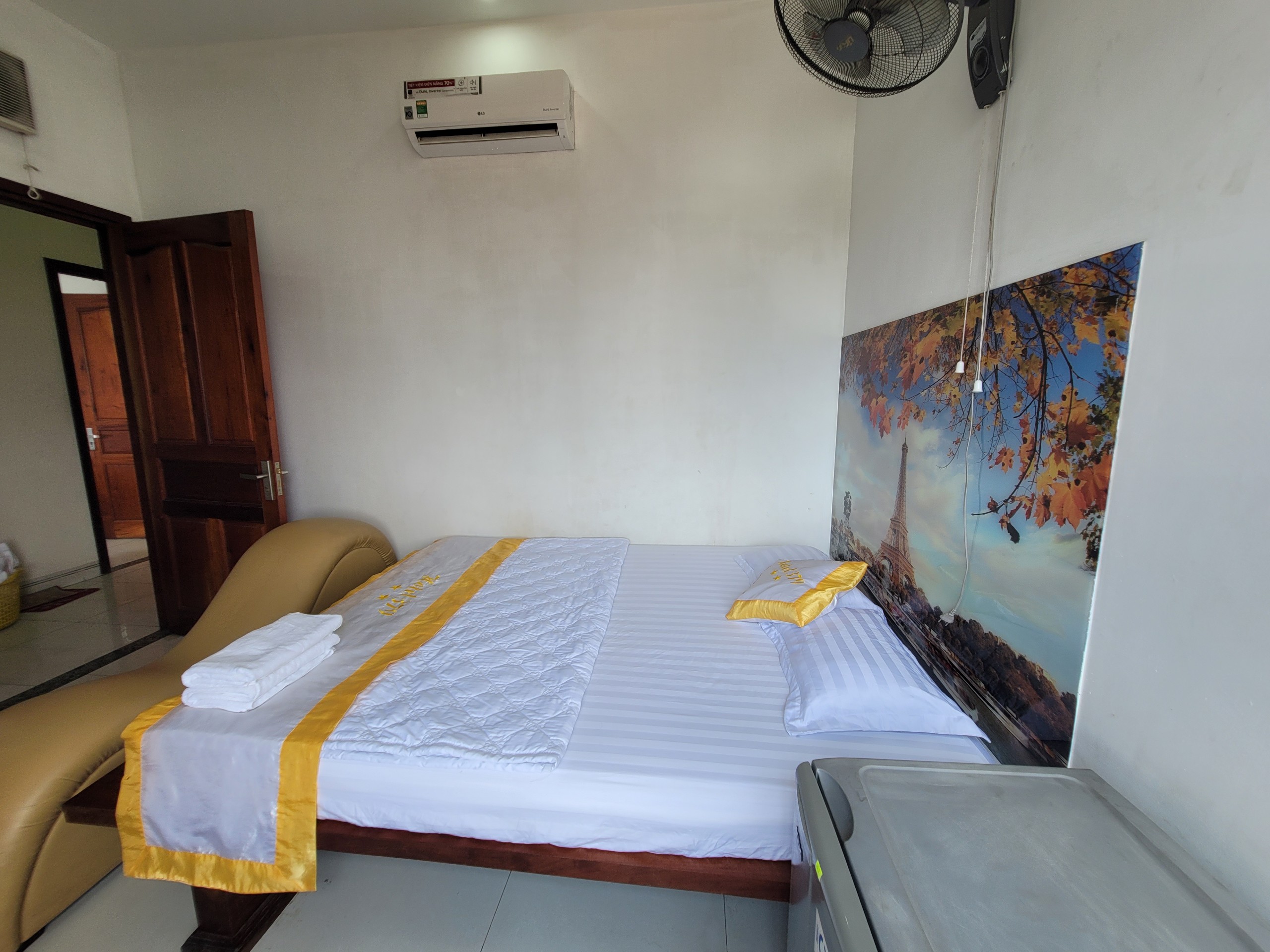 PHÒNG ĐƠN Ở DÀI NGÀY